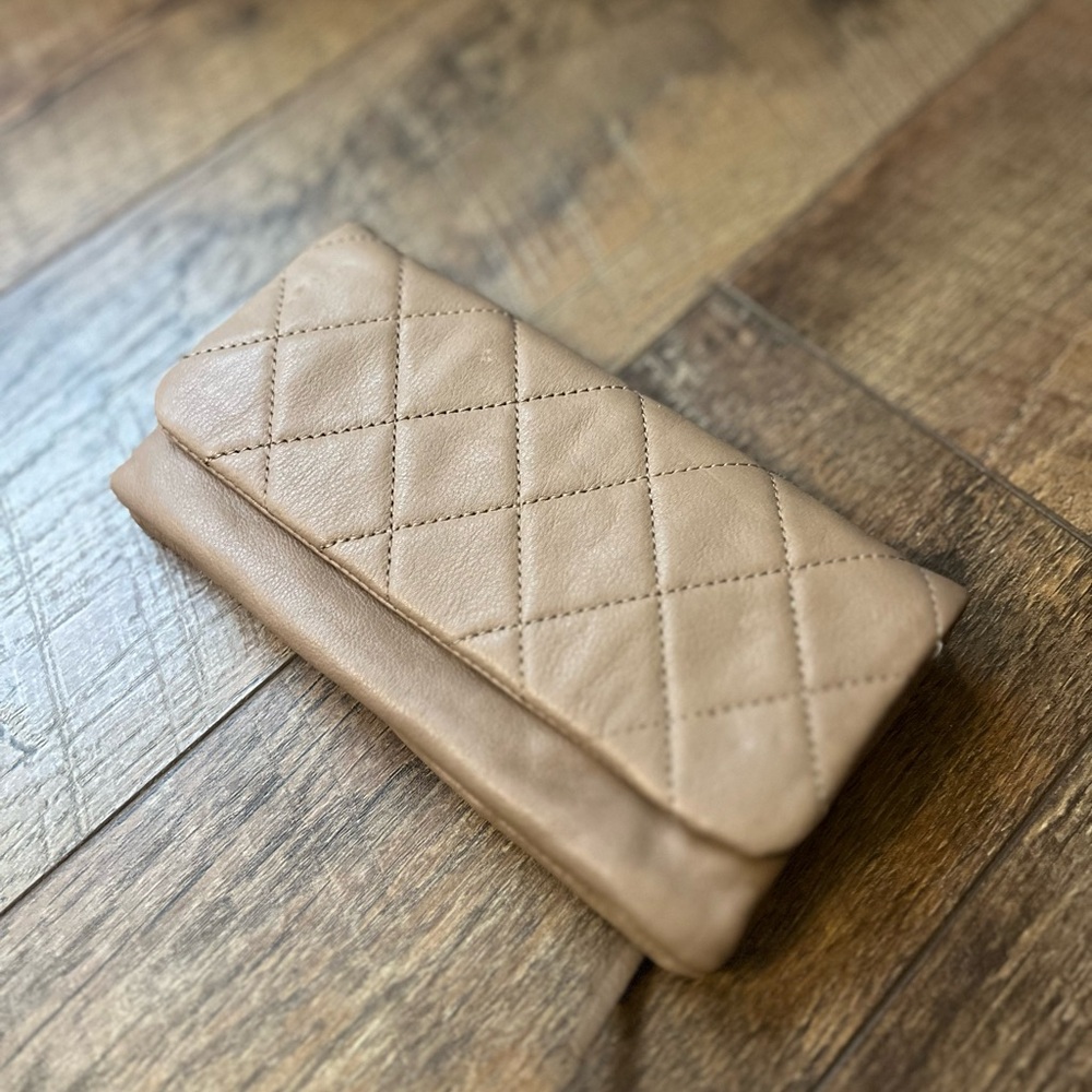 Hobo brand leather quilted wallet